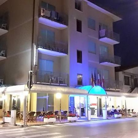 Hotel Fornaro Caorle Zewnętrze zdjęcie