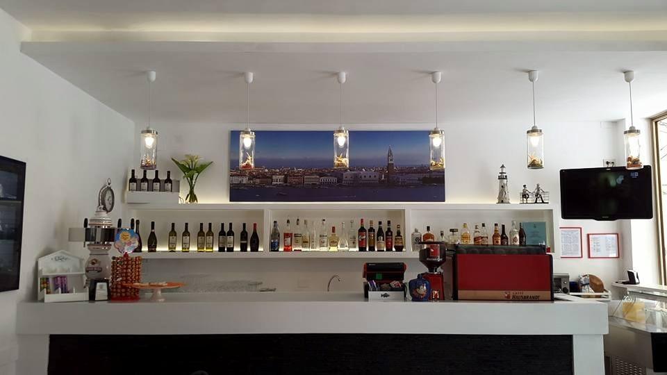 Hotel Fornaro Caorle Zewnętrze zdjęcie