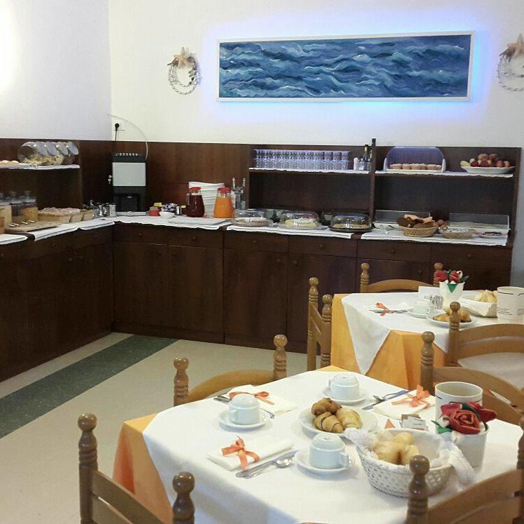 Hotel Fornaro Caorle Zewnętrze zdjęcie